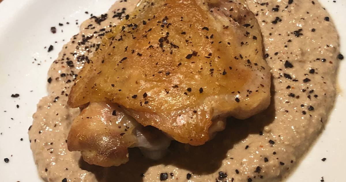 Rooster Thighs With Georgian-Fashion Walnut Sauce