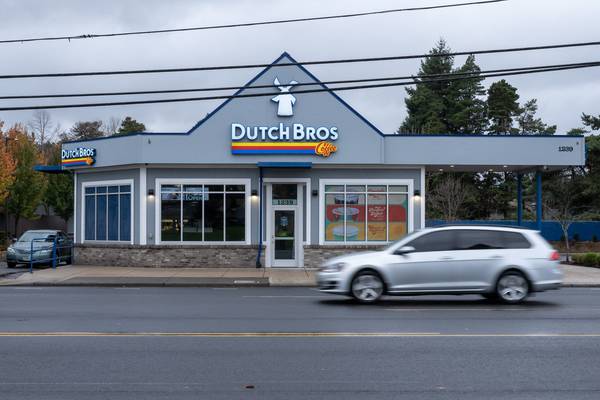 As Dutch Bros Expands, It Confronts a Problem: Syrup-Addicted Bees