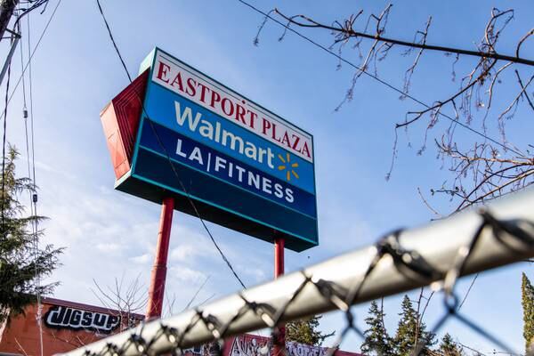 Walmart Gave Portland Little Warning That It Planned to Close Stores